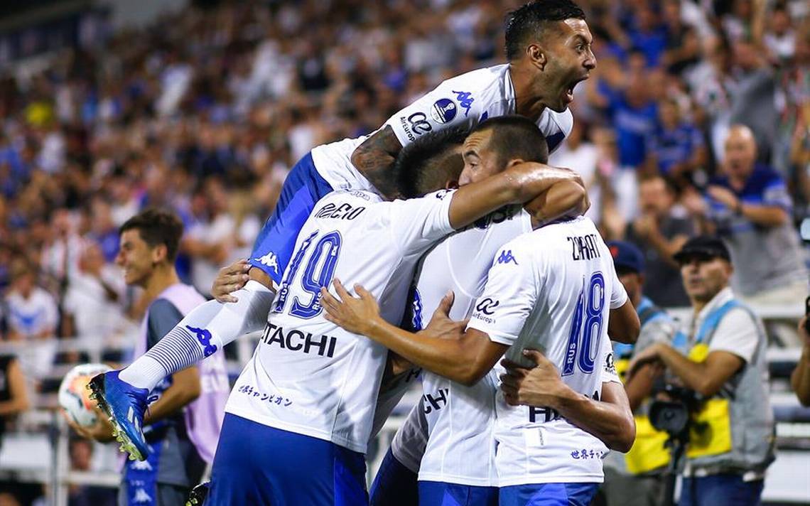 Nhận định Universidad Catolica vs Velez Sarsfield, 07h30 ngày 16/12