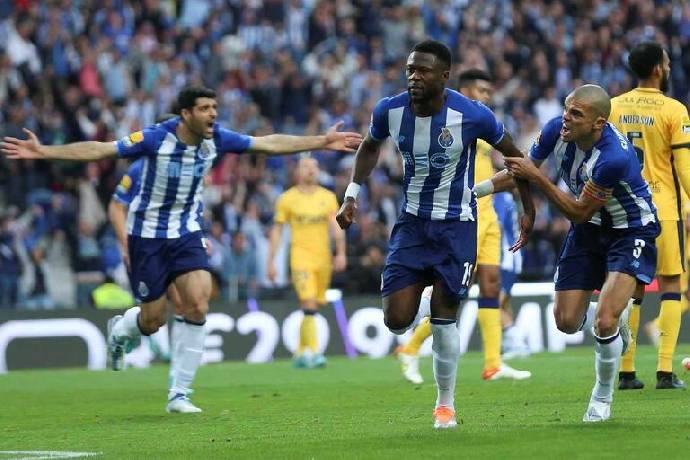 Máy tính dự đoán bóng đá 16/12: Porto vs Vizela
