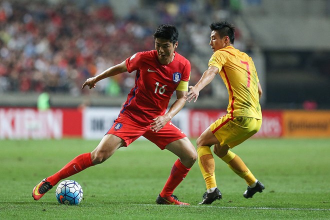 Dự đo&aacute;n H&agrave;n Quốc vs Trung Quốc (20h30 16/1) bởi chuy&ecirc;n gia, người nổi tiếng