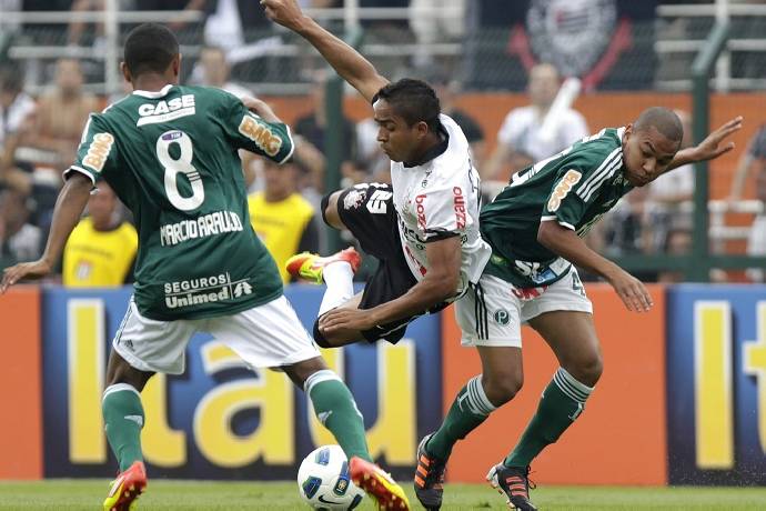 Soi kèo phạt góc Corinthians vs Palmeiras, 7h30 ngày 17/2