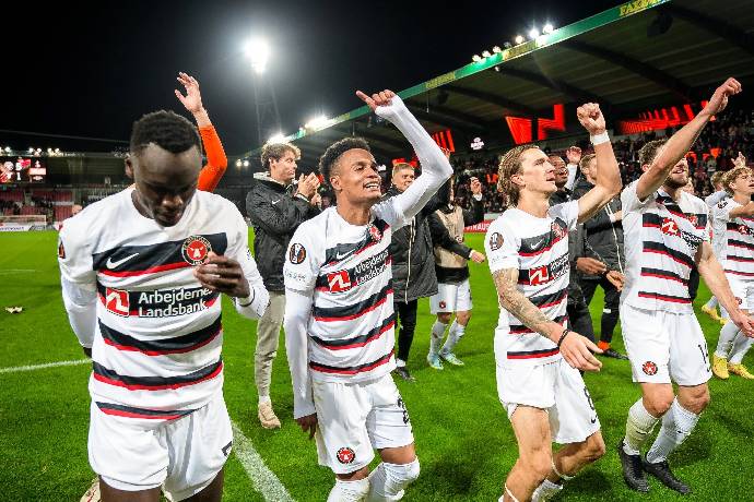 Soi kèo phạt góc Sporting Lisbon vs Midtjylland, 3h ngày 17/2