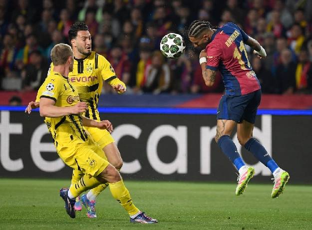 Siêu máy tính dự đoán Dortmund vs Barcelona, 2h00 ngày 16/4