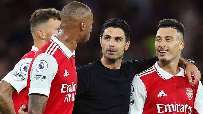 Huyền thoại Man United: 'Đứng thứ 2 l&agrave; qu&aacute; đủ cho Arsenal'