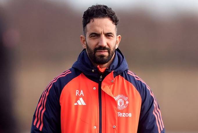 HLV Ruben Amorim nói rõ về tương lai ở MU