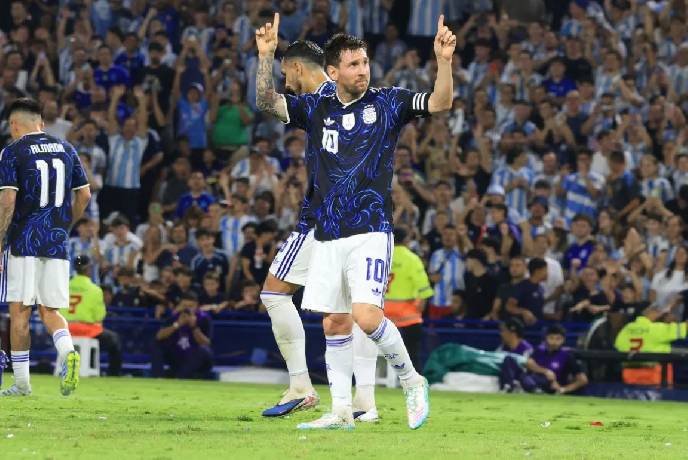 Soi kèo góc Argentina vs Algeria, 08h00 ngày 17/06
