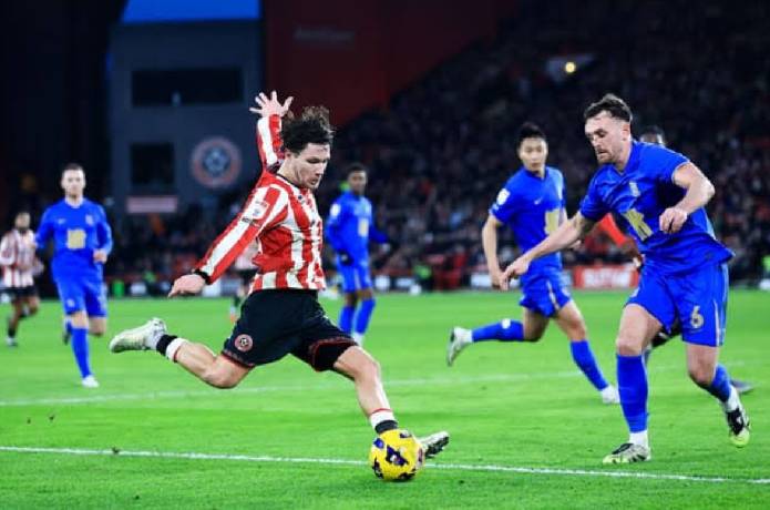Soi kèo góc Sheffield United vs Birmingham, 23h30 ngày 15/08