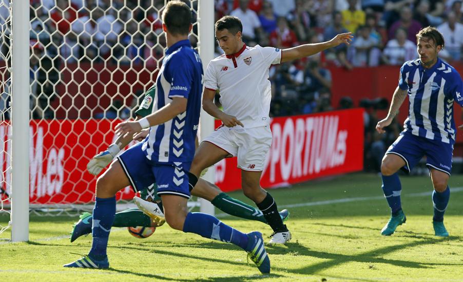 Alav&eacute;s 0-1 Sevilla: Độc chiếm ng&ocirc;i đầu bảng