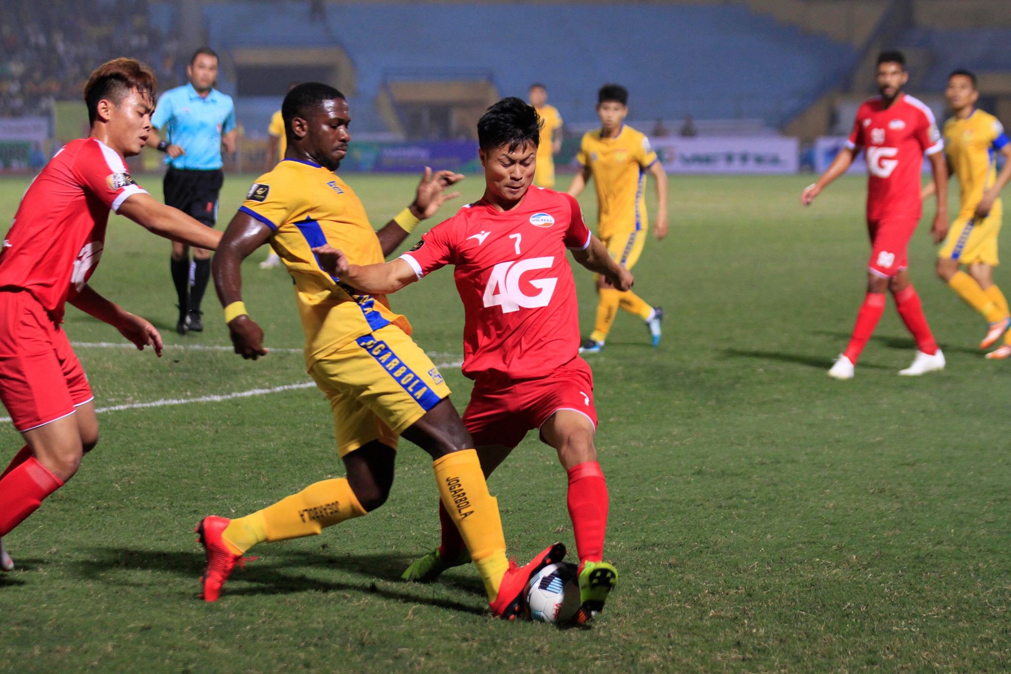 Lịch phát sóng vòng 25 V.League 2019: Tâm điểm cuộc chiến trụ hạng