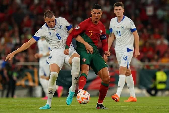 Nhận định, soi k&egrave;o Bosnia-Herzegovina vs Bồ Đ&agrave;o Nha, 1h45 ng&agrave;y 17/10