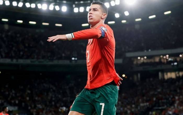 Cristiano Ronaldo lập kỷ lục ghi bàn nhiều nhất vòng loại World Cup