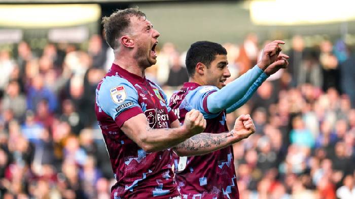 Soi kèo bóng đá Anh hôm nay 17/12: Burnley vs Middlesbrough