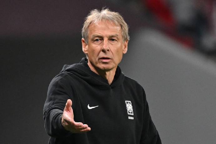 Báo Hàn Quốc tập trung công kích HLV Klinsmann