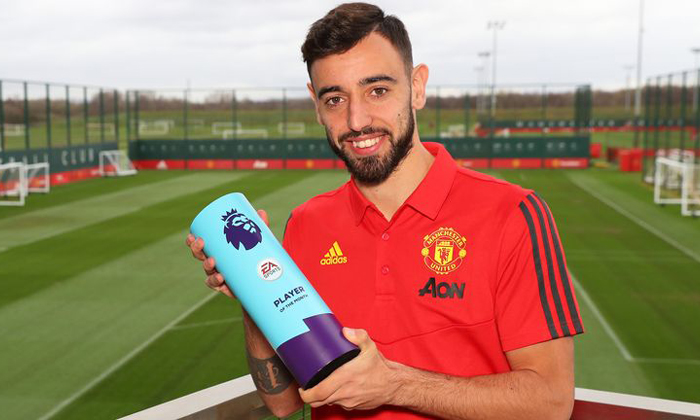 Ra mắt MU như mơ, Bruno Fernandes tiếp tục được vinh danh