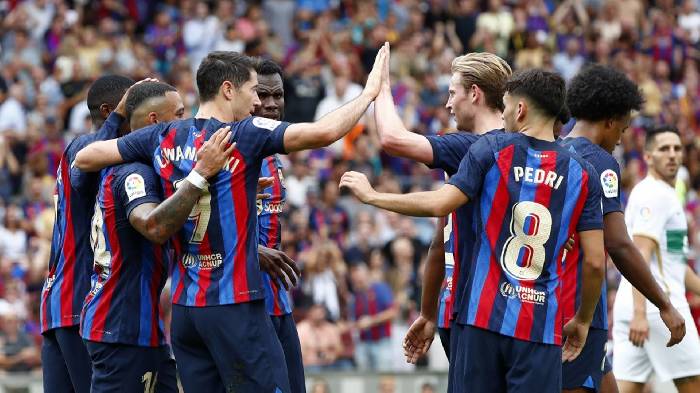 Tin Barca 16/3: Thần đồng bị đem rao bán; Barca chốt tương lai với Xavi