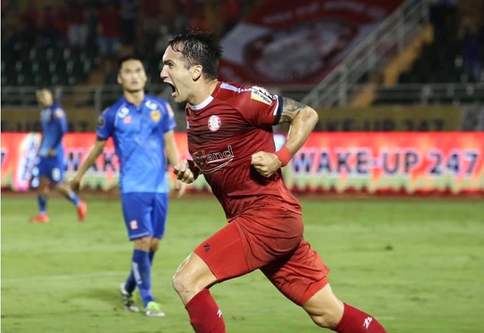 Than Quảng Ninh vs TP HCM (18h 17/5): Khách giữ ngôi đầu?