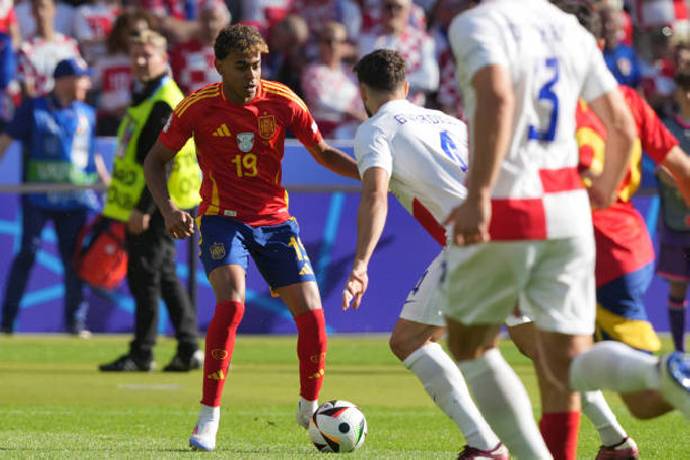 Lamine Yamal lập kỷ lục, Tây Ban Nha đại thắng trước Croatia