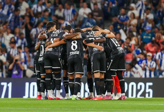 Nhận định, soi kèo Vitoria Guimaraes vs Estoril Praia, 00h00 ngày 17/8: Bệ phóng sân nhà