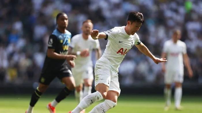 Soi kèo góc Tottenham vs Burnley, 21h00 ngày 16/8