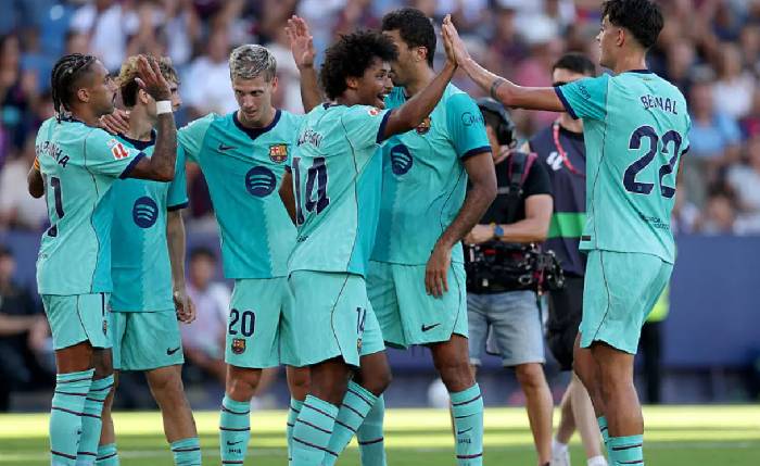 Soi kèo góc Barcelona vs Racing Santander, 02h30 ngày 17/09
