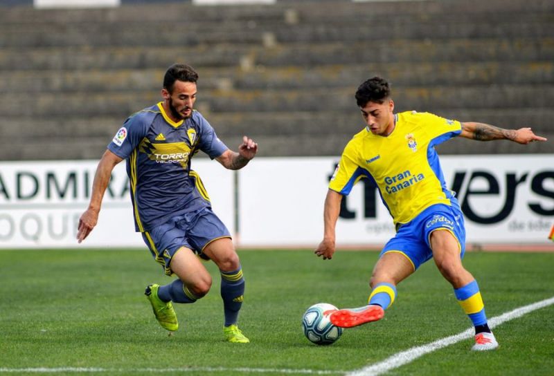 Nhận định Cadiz vs Las Palmas, 02h00 ng&agrave;y 19/10: C&ocirc; đơn tr&ecirc;n đỉnh