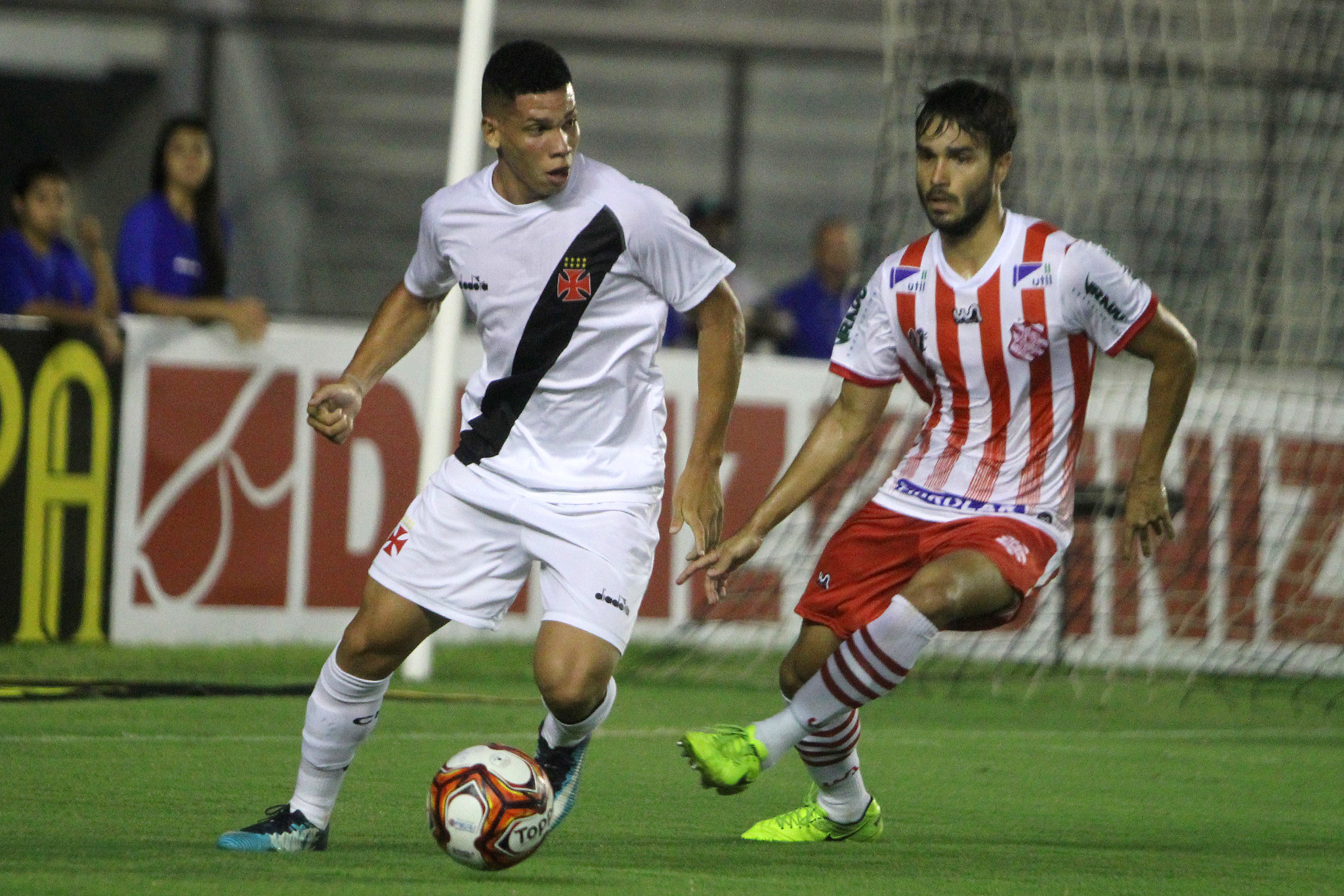 Nhận định bóng đá Vasco da Gama vs Botafogo, 07h30 ngày 17/10: Cửa trên nguy hiểm