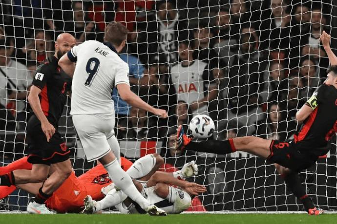 Siêu máy tính dự đoán Albania vs Anh, 0h00 ngày 17/11