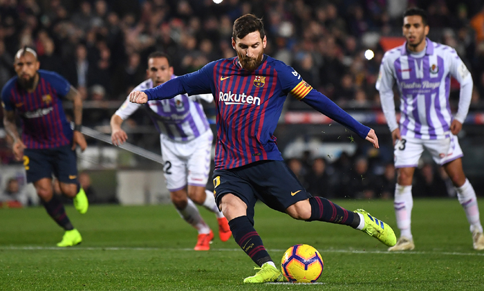 Messi vượt Ronaldo ở thống kê ấn tượng về ghi bàn