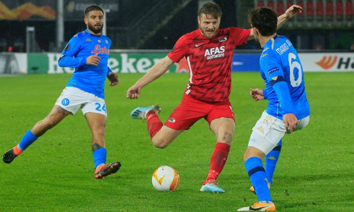 Nhận định Granada vs Napoli, 3h ngày 19/2