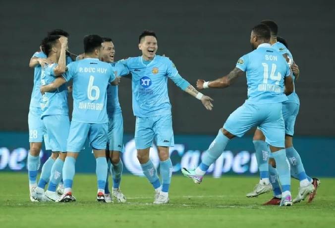 Nam Định vùi dập Hải Phòng tại đất Cảng, Bình Dương, Viettel cùng hòa nhạt