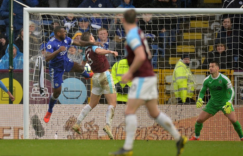 Video Burnley 1-2 Leicester (Premier League, Ngoại hạng Anh v&ograve;ng 31)