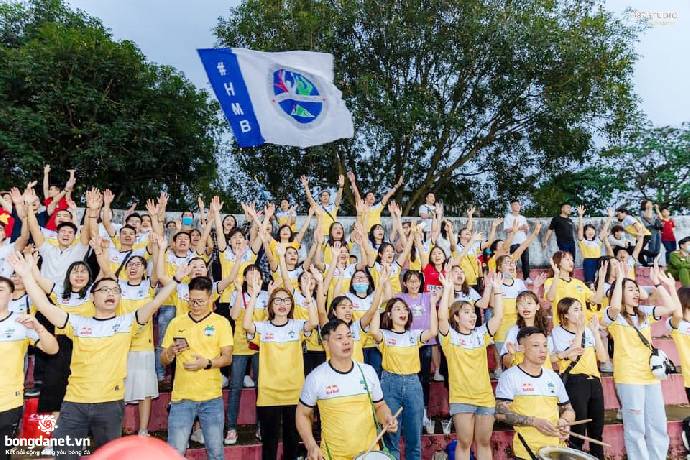 Bầu Đức 'chiều' CĐV HAGL hết cỡ ở trận gặp Hà Nội