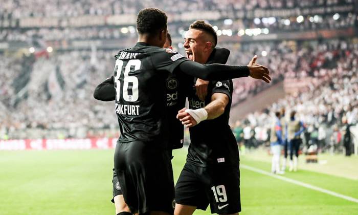 Ben Knapton dự đoán Eintracht Frankfurt vs Rangers, 2h ngày 19/5