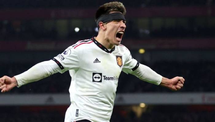 Tin M.U sáng 17/5: Dùng McTominay đổi 'bom tấn'; Thời điểm Licha có thể trở lại