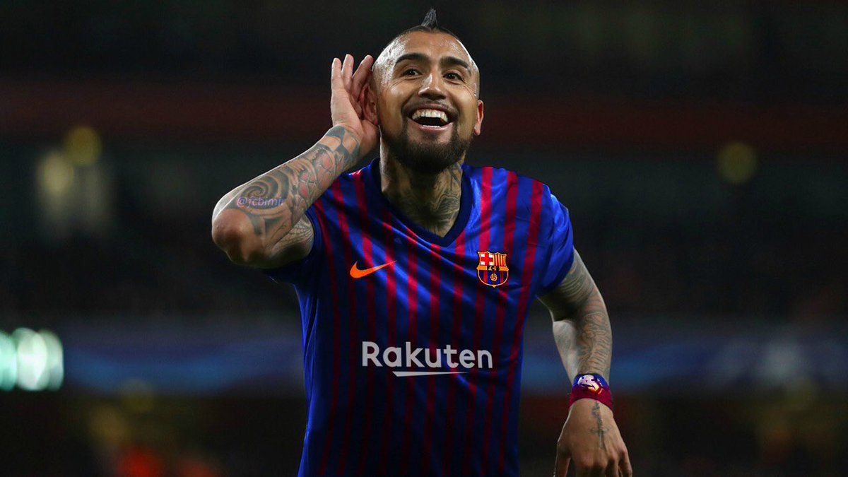Barca trước nguy cơ mất Vidal v&agrave;o tay người Trung Qu&ocirc;́c