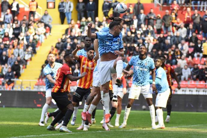 Nhận định, soi k&egrave;o Istanbul Basaksehir vs Kayserispor, 1h30 ng&agrave;y 18/8: Phong độ l&ecirc;n cao