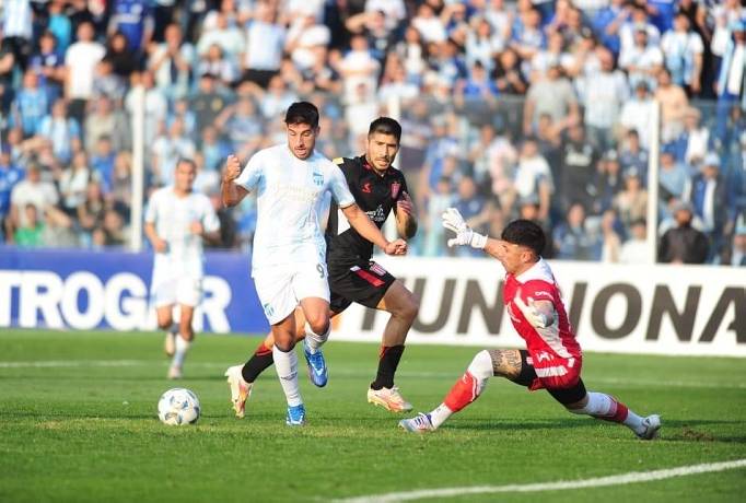 Nhận định, soi kèo Estudiantes vs Tucuman, 0h45 ngày 18/8: Vẫn như cũ