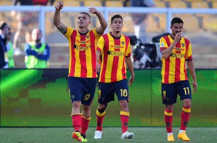 Soi kèo góc Palermo vs Lecce, 02h15 ngày 18/08