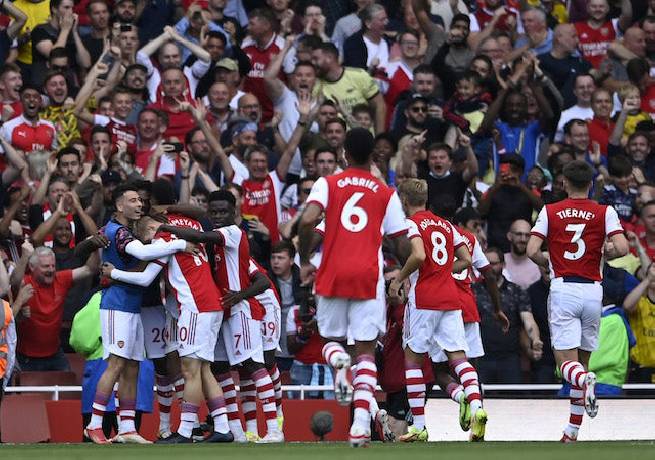 Đội h&igrave;nh ra s&acirc;n ch&iacute;nh thức Burnley vs Arsenal, 21h ng&agrave;y 18/9