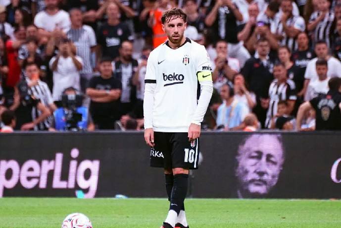 Soi kèo góc Besiktas vs Marseille, 02h00 ngày 18/09