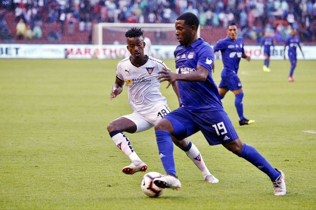 Nhận định Liga Dep. Universitaria Quito vs Emelec, 7h00 ngày 19/11
