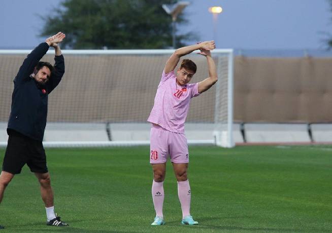 Sau tập ri&ecirc;ng, B&ugrave;i Ho&agrave;ng Việt Anh vẫn bỏ ngỏ khả năng ra s&acirc;n gặp Indonesia