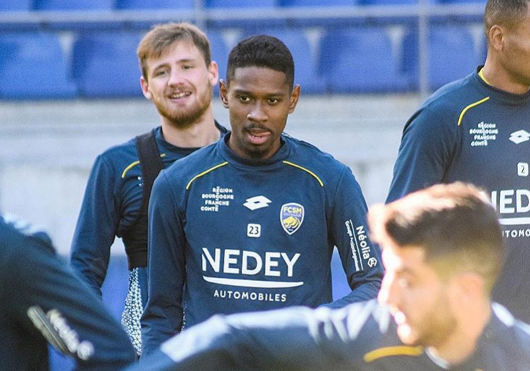 Sao người Pháp gốc Việt gửi thông điệp đến ĐT Việt Nam