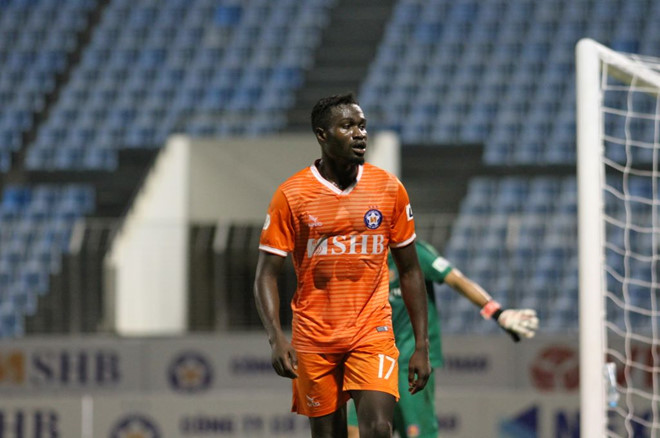 Bật HLV L&ecirc; Huỳnh Đức, tiền đạo người Ph&aacute;p b&aacute;n xới khỏi Đ&agrave; Nẵng