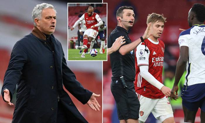 V&igrave; sao HLV Jose Mourinho lại &lsquo;th&acirc;m th&ugrave;&rsquo; trọng t&agrave;i Michael Oliver?