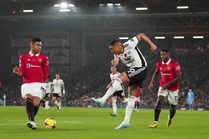 Soi kèo phạt góc MU vs Fulham, 23h30 ngày 19/3