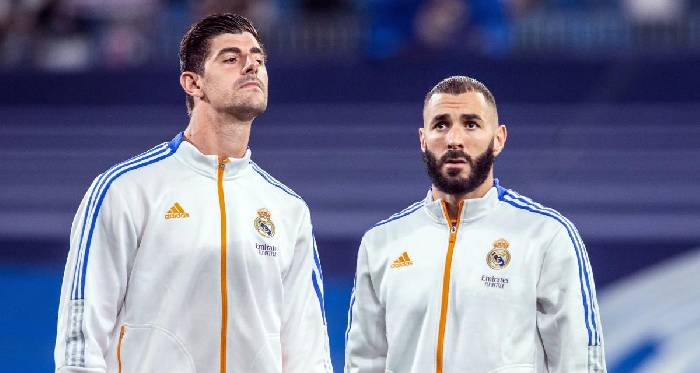 Tin Real tối 18/3: Benzema b&aacute;o tin vui; Courtois th&aacute;n phục Premier League