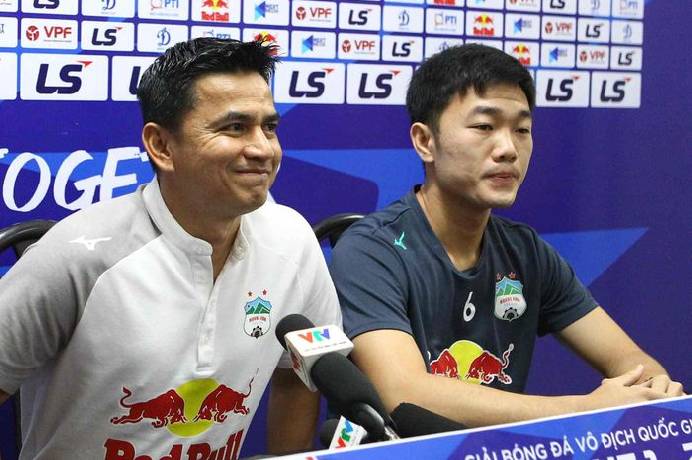 Hạ gục Hà Nội, HLV Kiatisuk cảm ơn... Nam Định