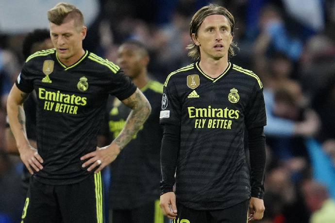 Từ chối lương khủng, trụ cột công khai muốn ở lại Real Madrid