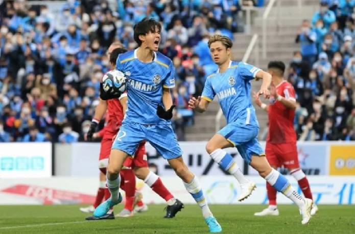 Thần đồng 2k5 châu Á vừa lọt vào tầm ngắm Chelsea là ai?