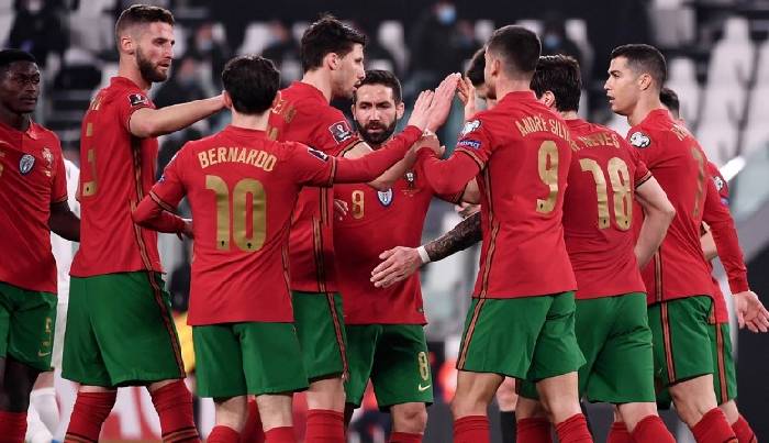 Huyền thoại ra tay, số 7 người Bồ đã ở rất gần Barcelona